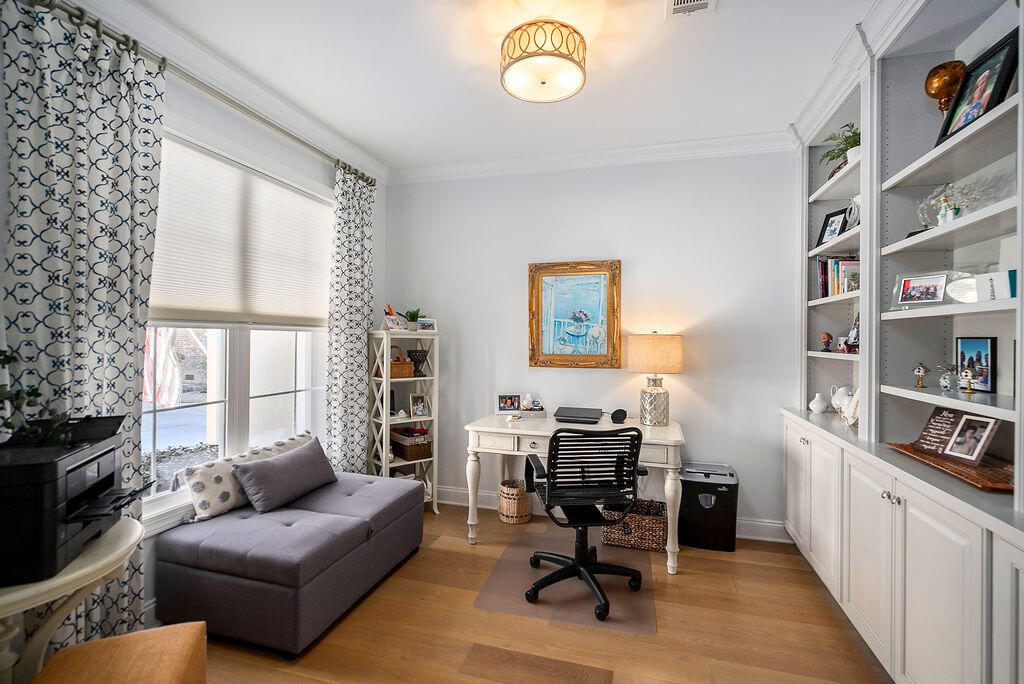 136 Pinyon Pine Loop