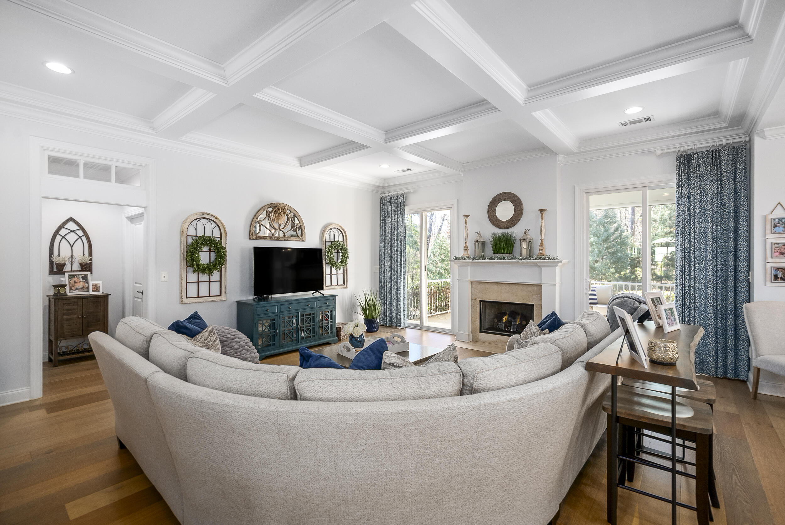 136 Pinyon Pine Loop