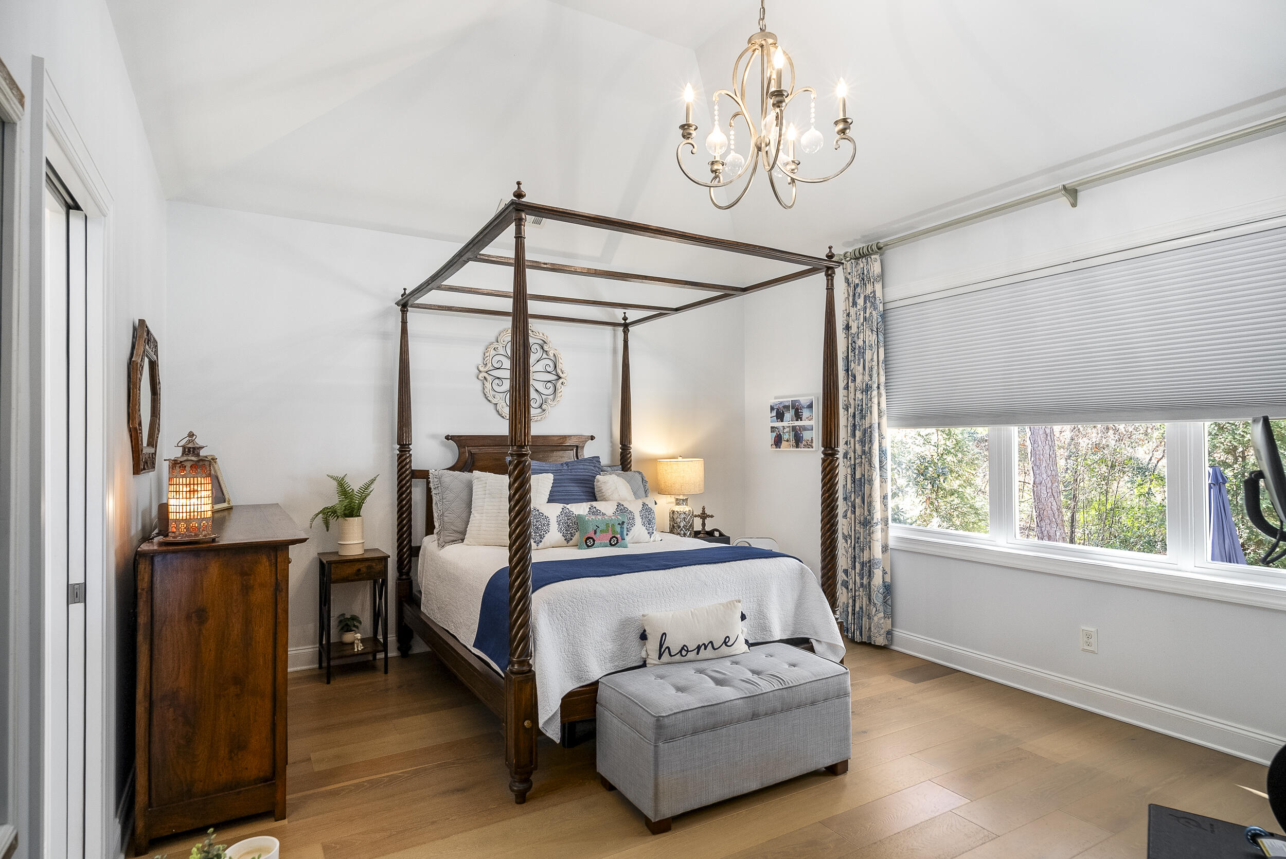 136 Pinyon Pine Loop