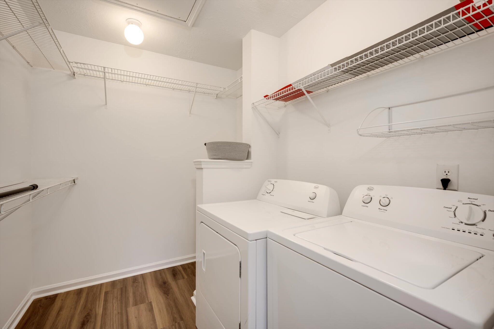 136 Stonington Lane SW