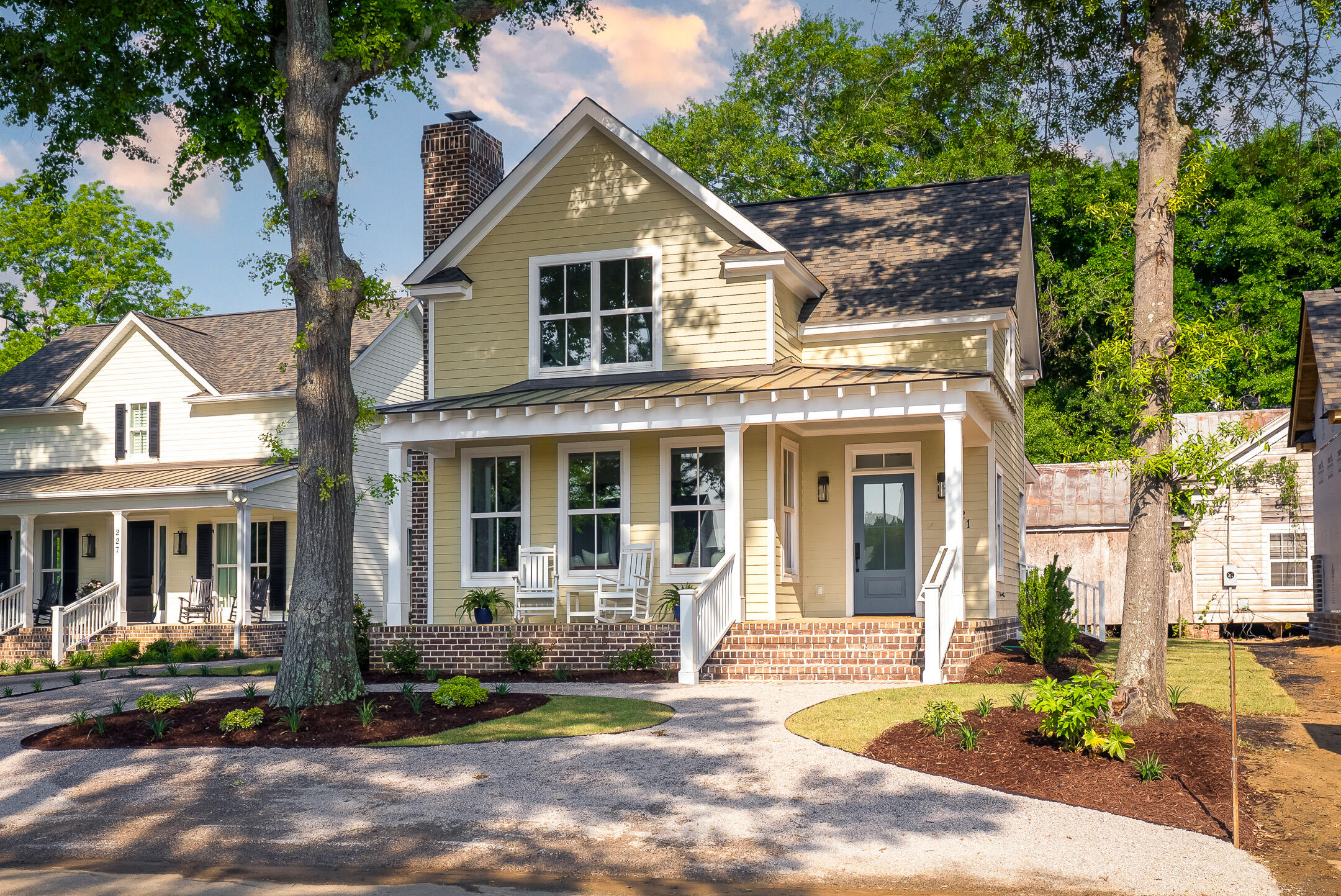 221 Williamsburg Street SE