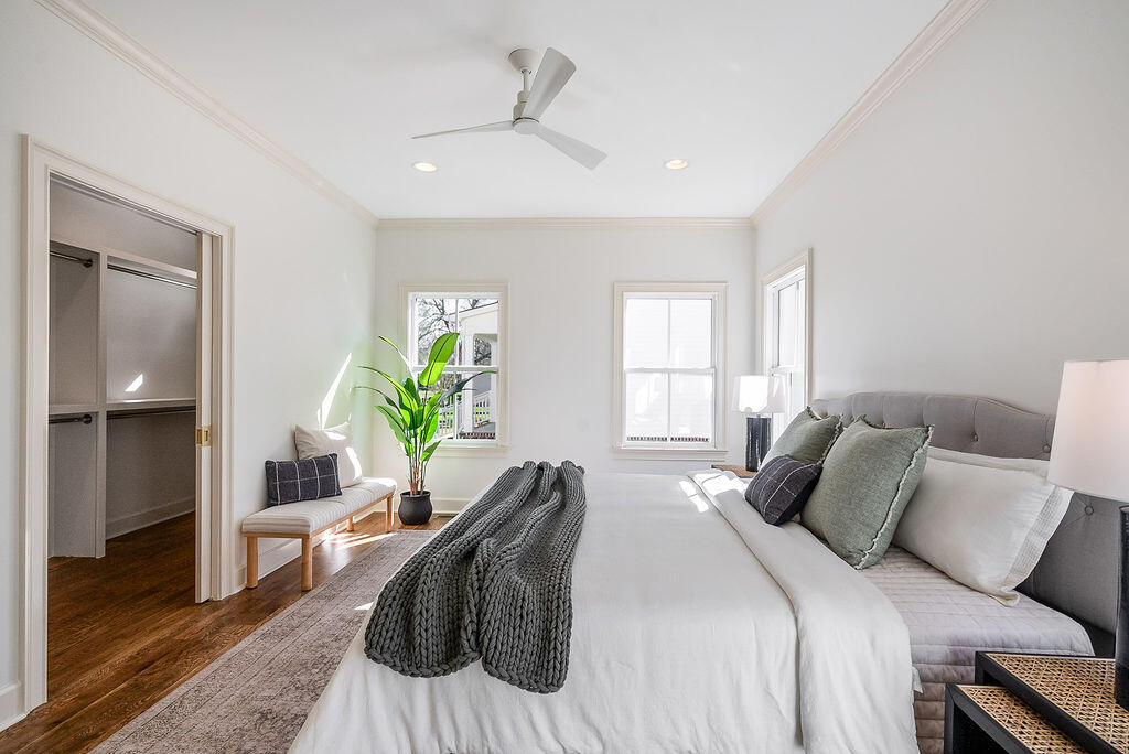 221 Williamsburg Street SE