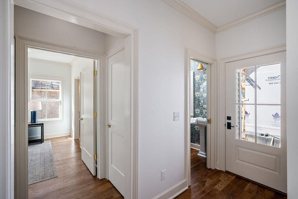 221 Williamsburg Street SE