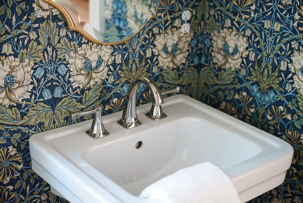 221 Williamsburg Street SE