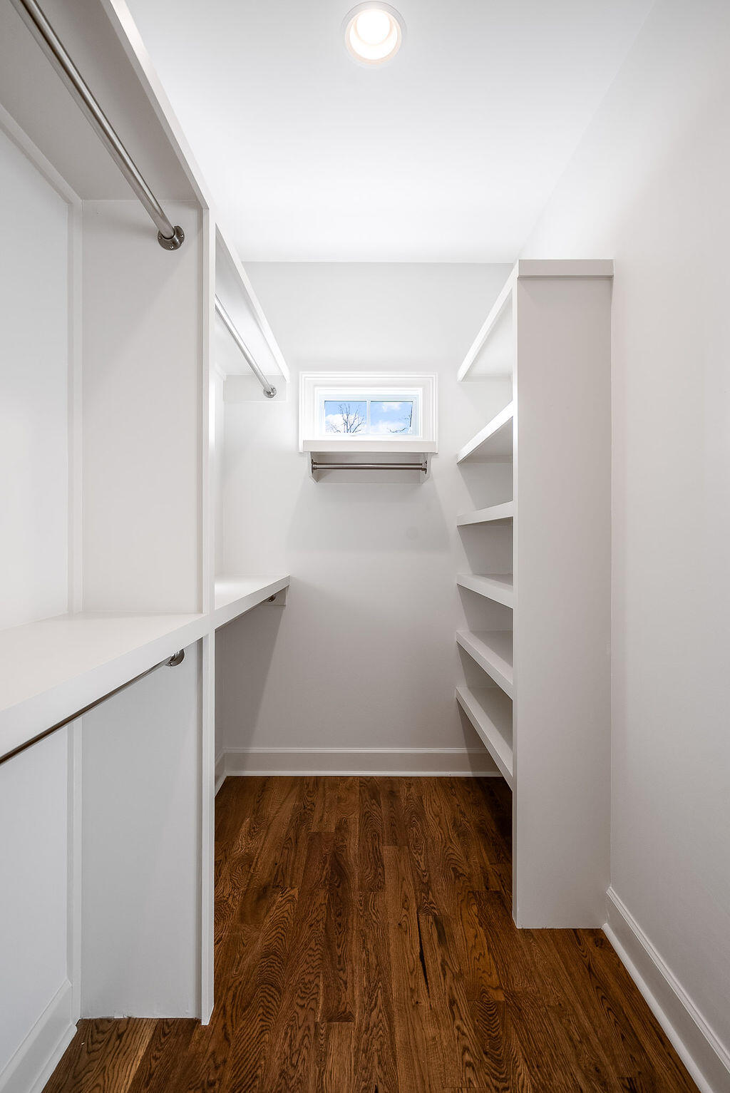 221 Williamsburg Street SE