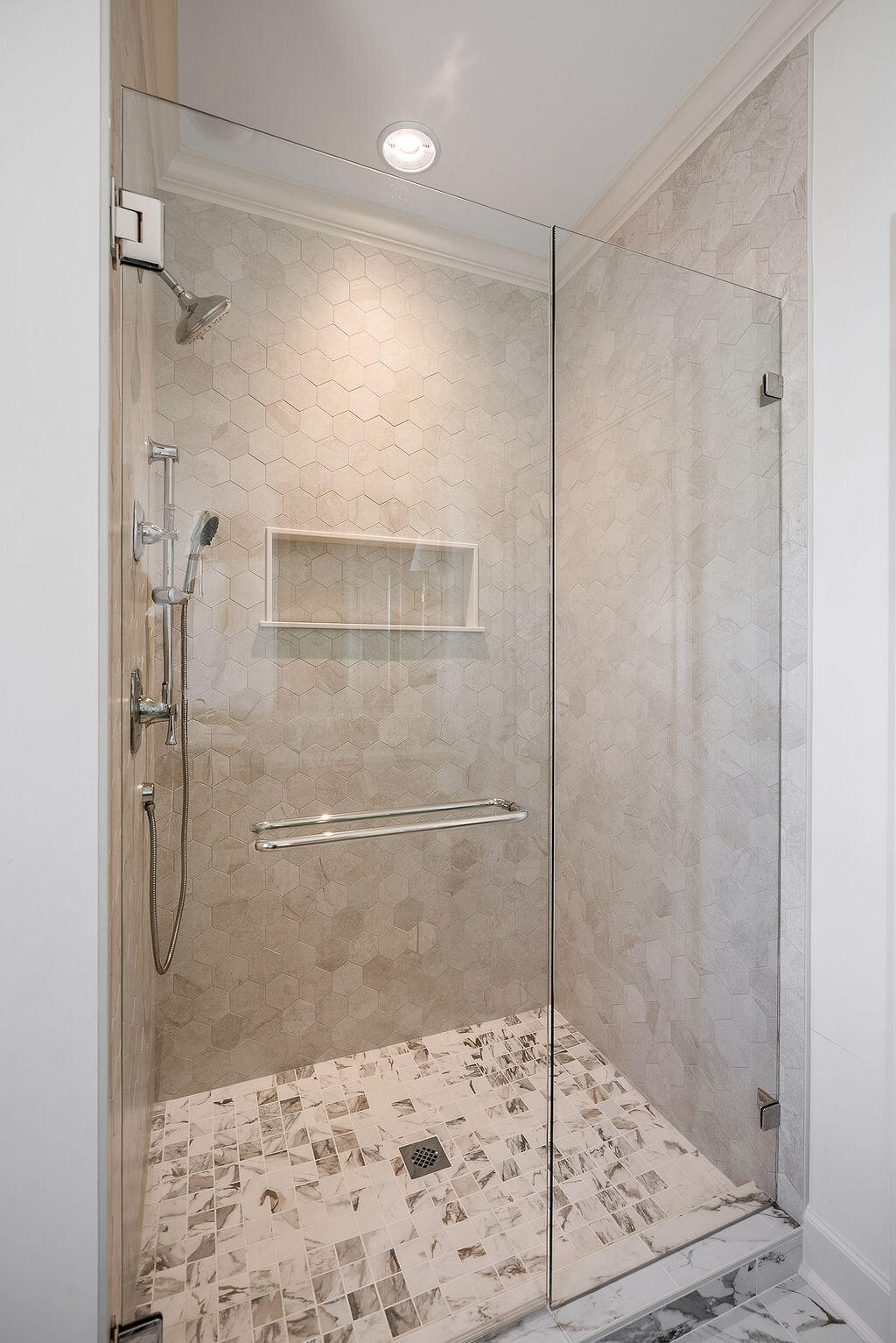 221 Williamsburg Street SE