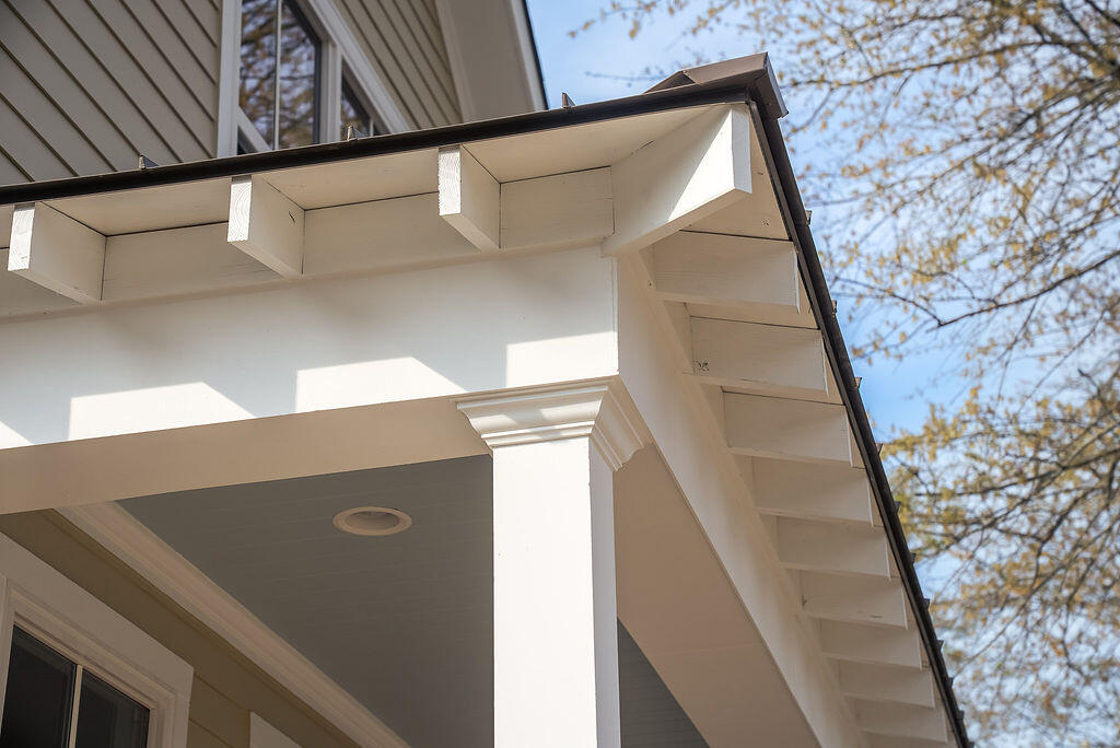 221 Williamsburg Street SE