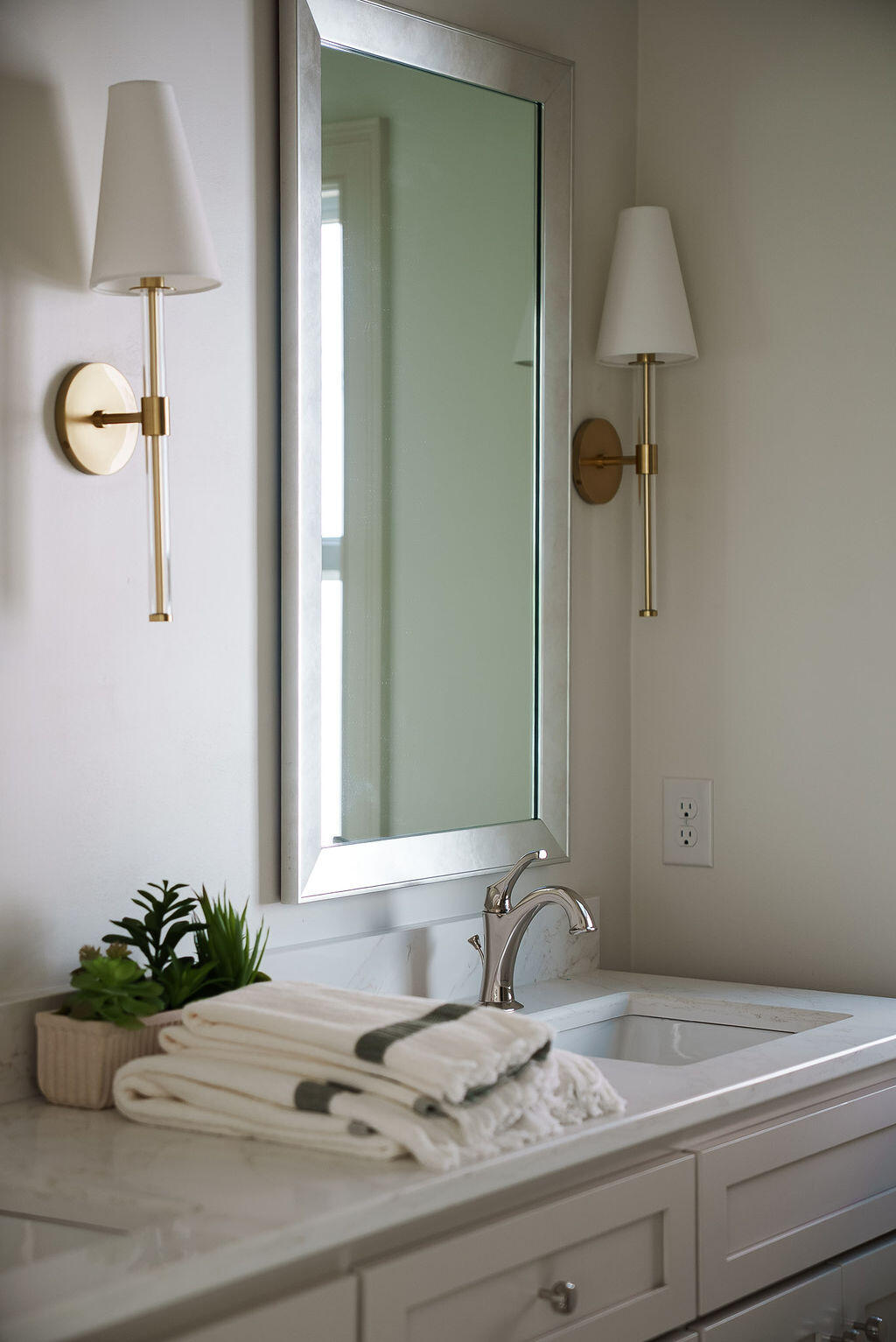 221 Williamsburg Street SE