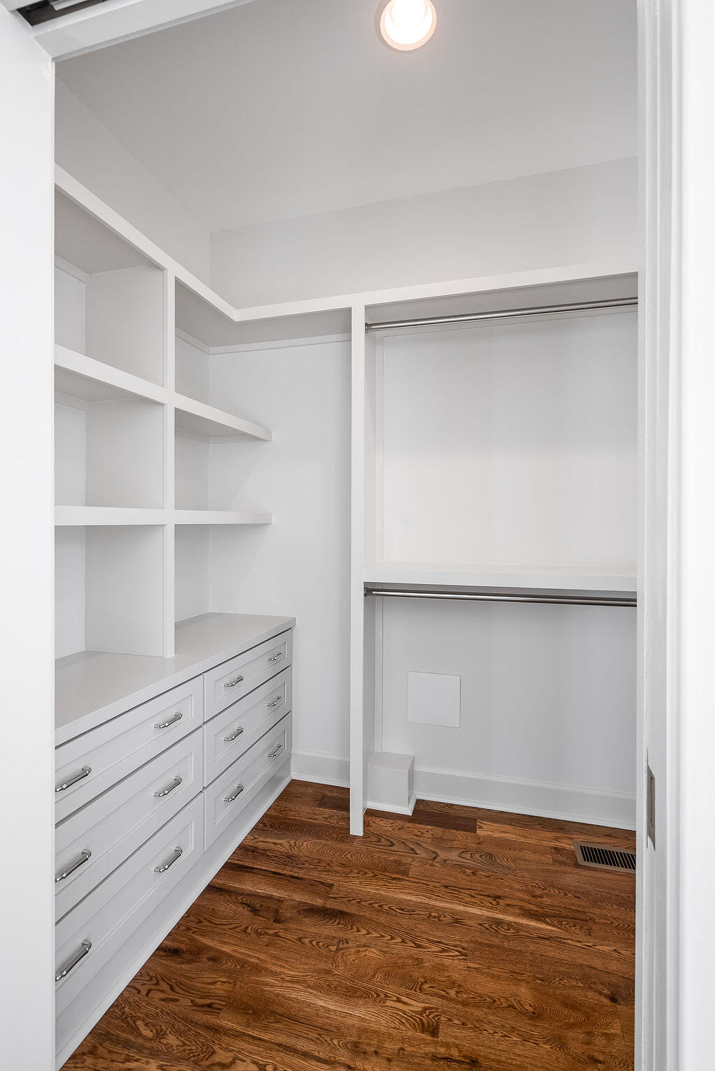 221 Williamsburg Street SE