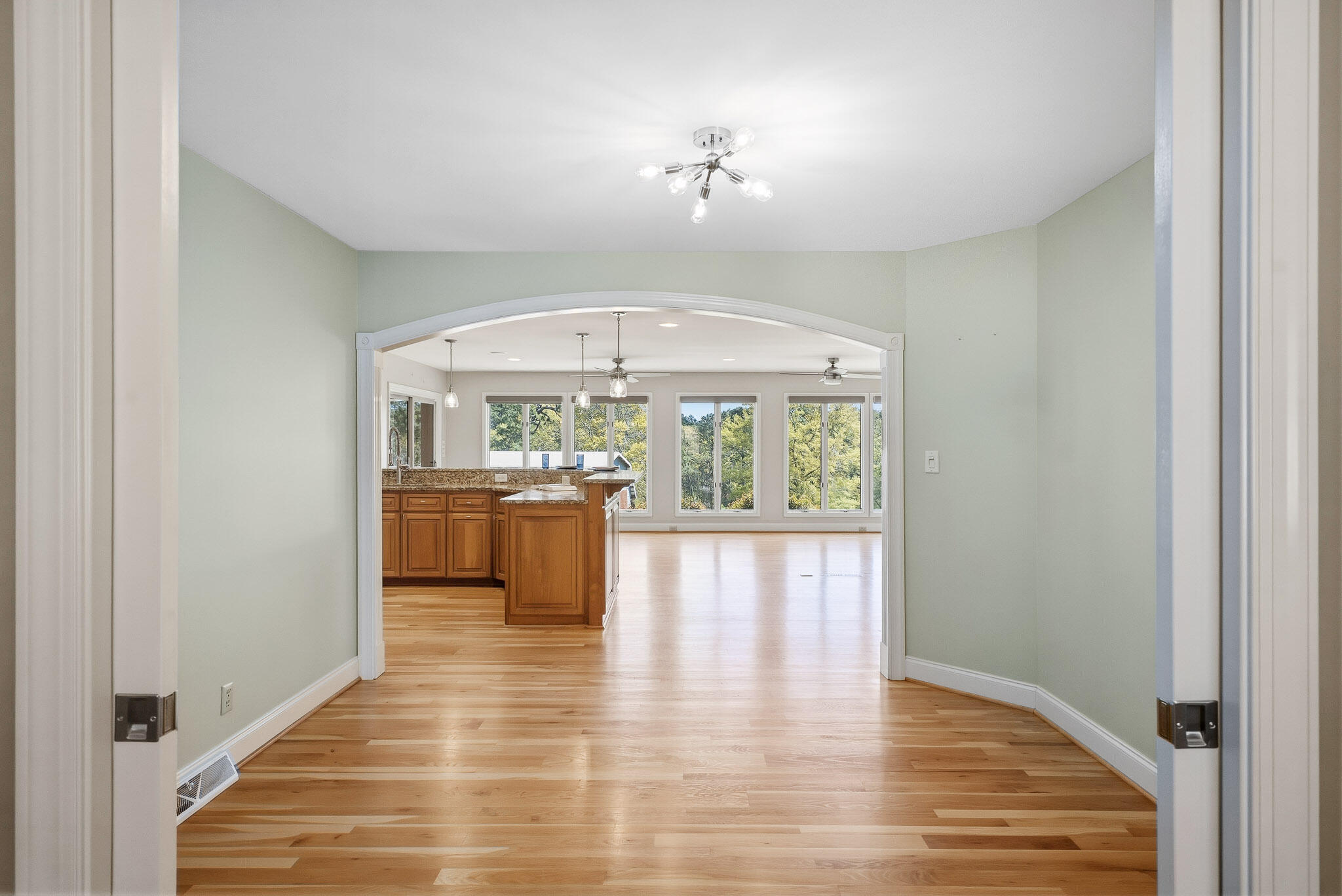 1654 Huntsman Drive