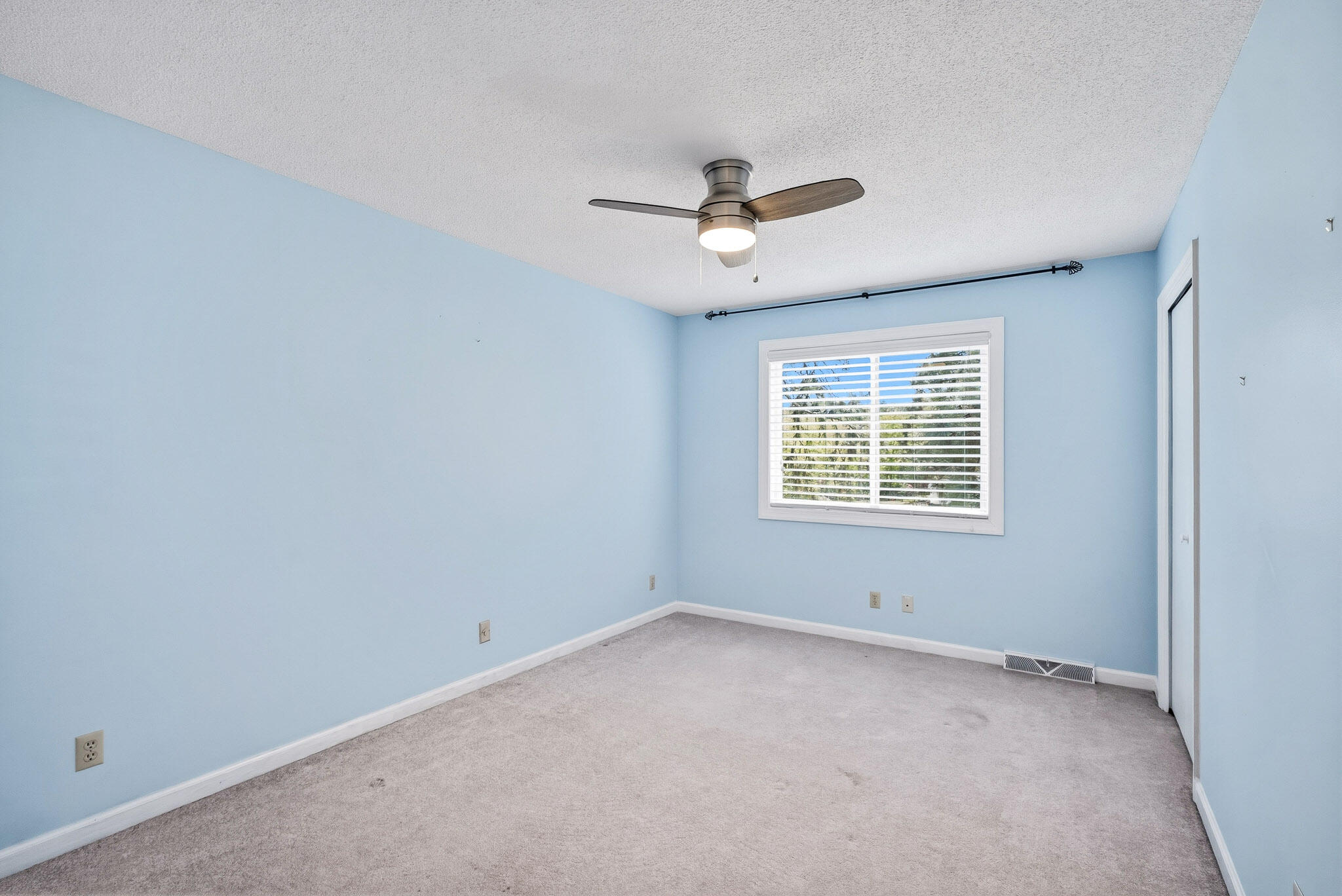 1654 Huntsman Drive