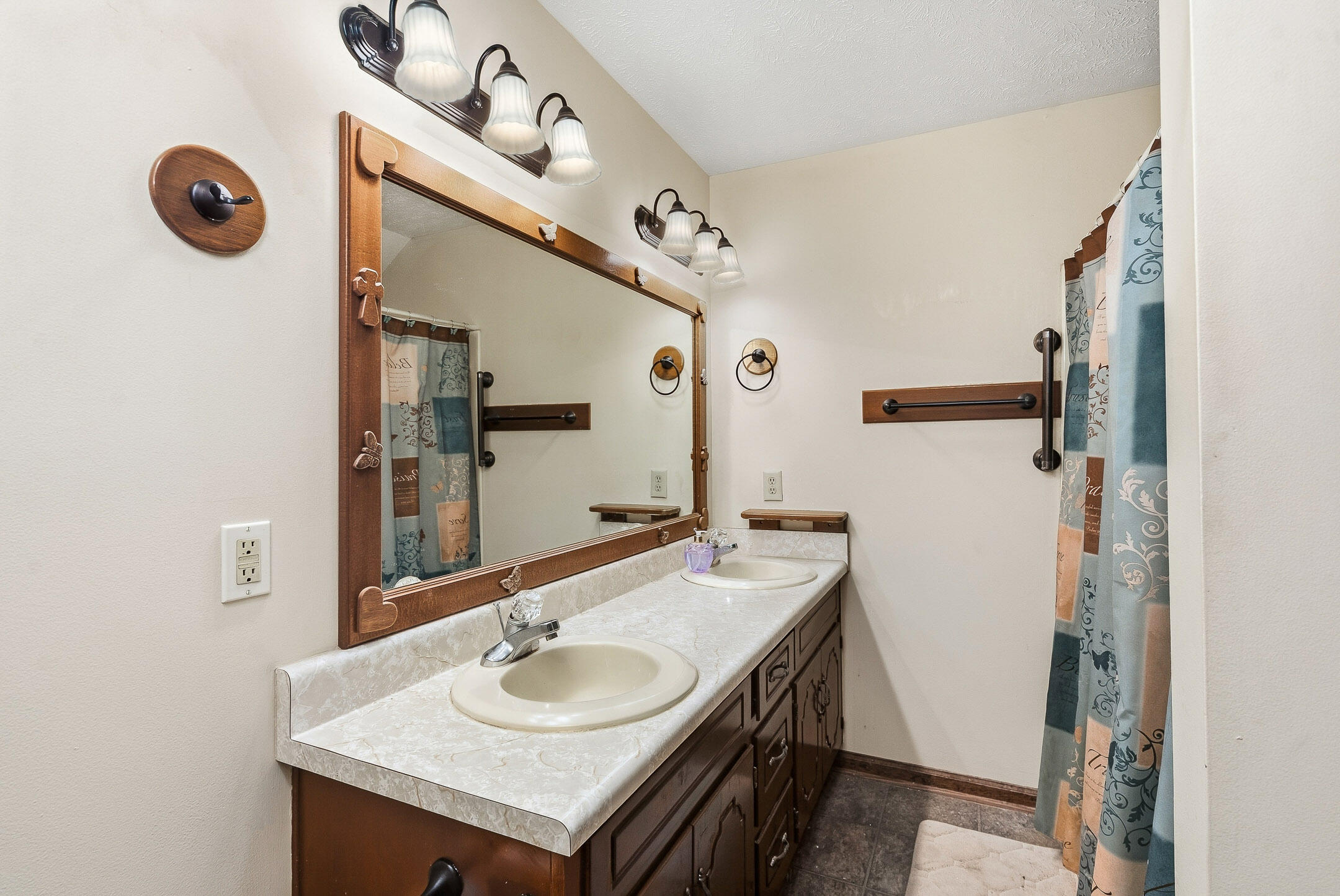 5105 Virginia Hill Court