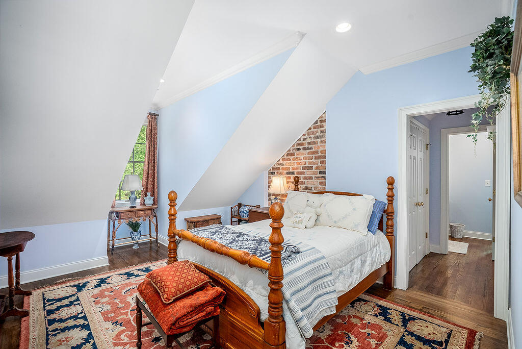 275 Homeward Bound Drive