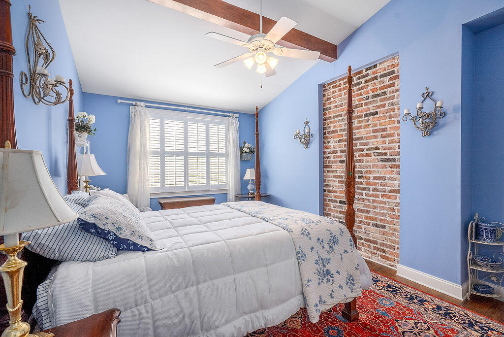 275 Homeward Bound Drive