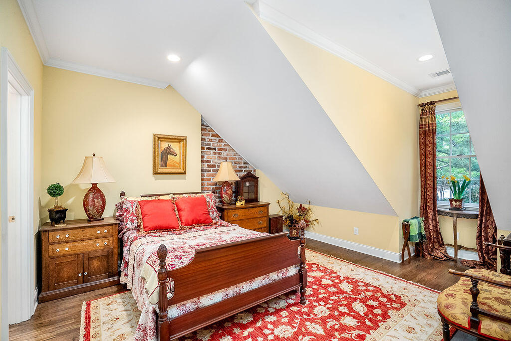 275 Homeward Bound Drive