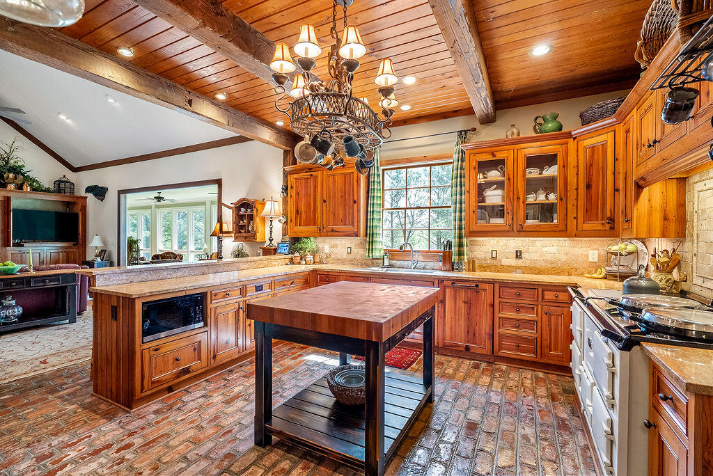 275 Homeward Bound Drive