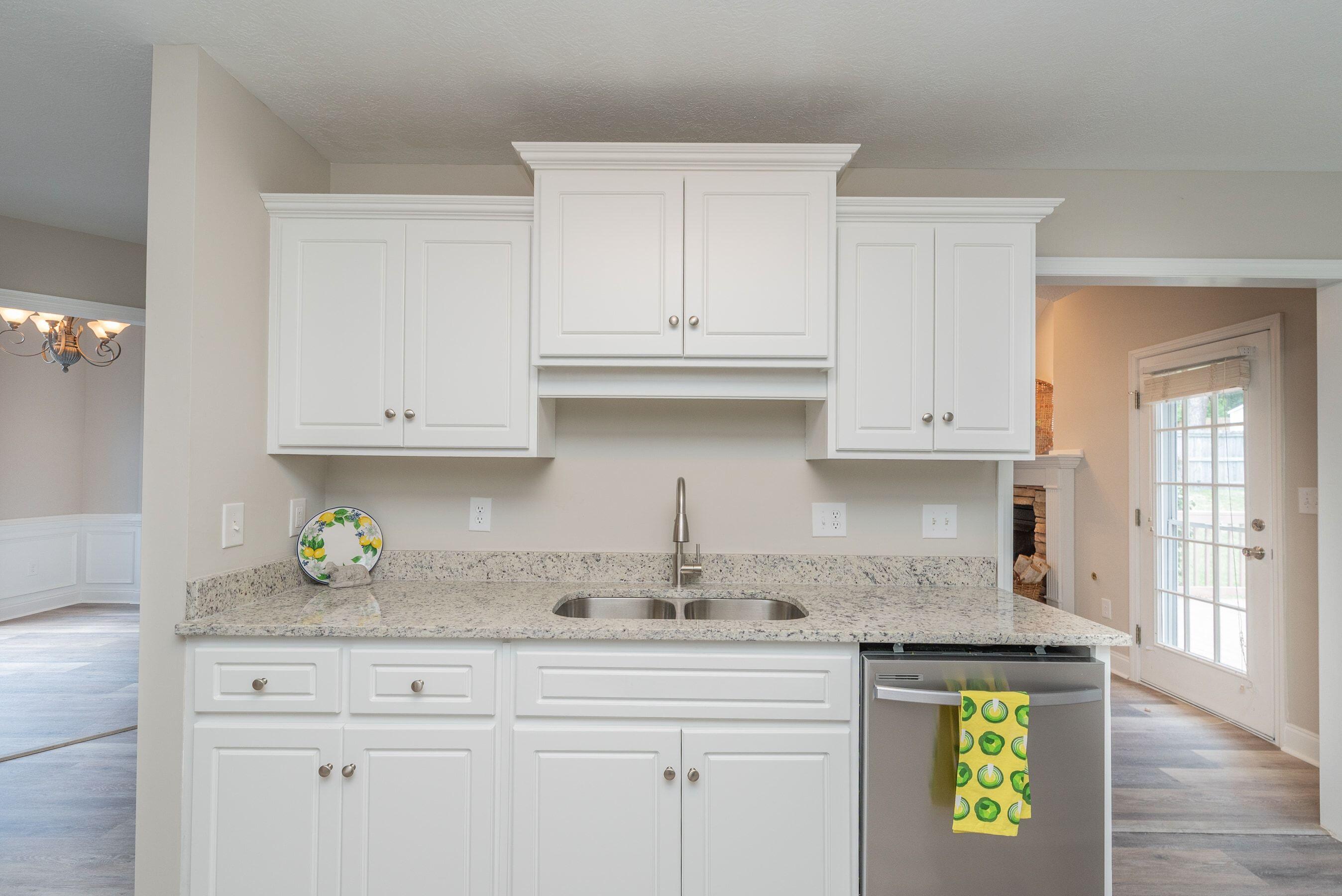137 Swallow Lake Drive