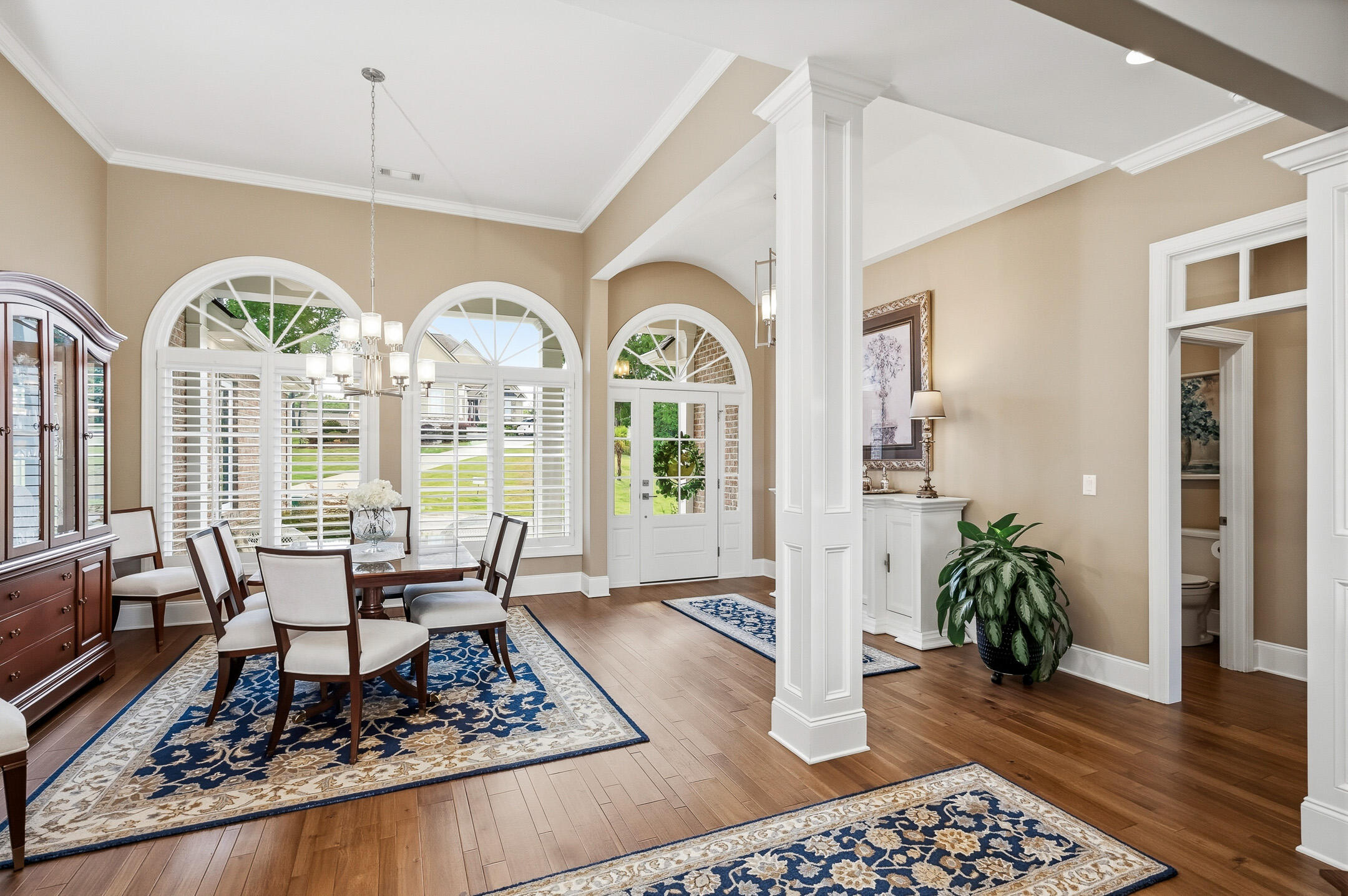 206 Quiet Oak Court