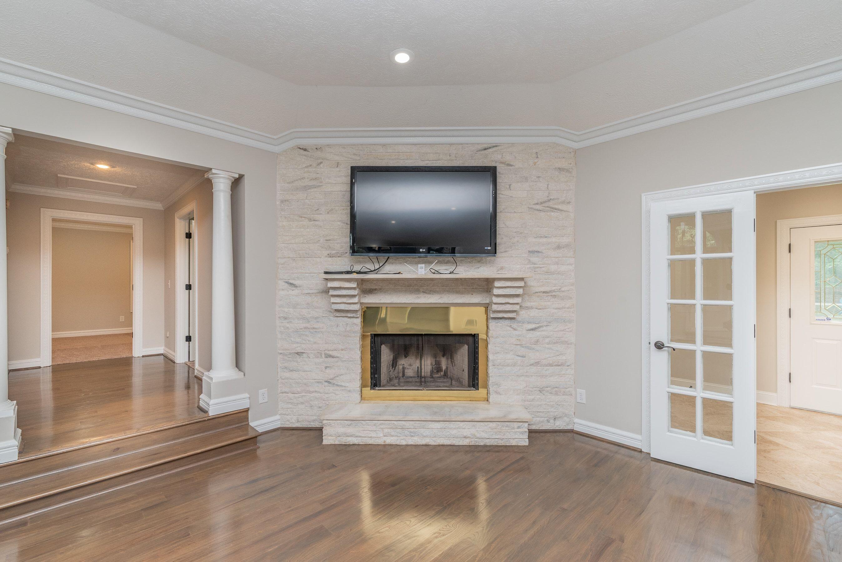 42 Shadow Rock Drive