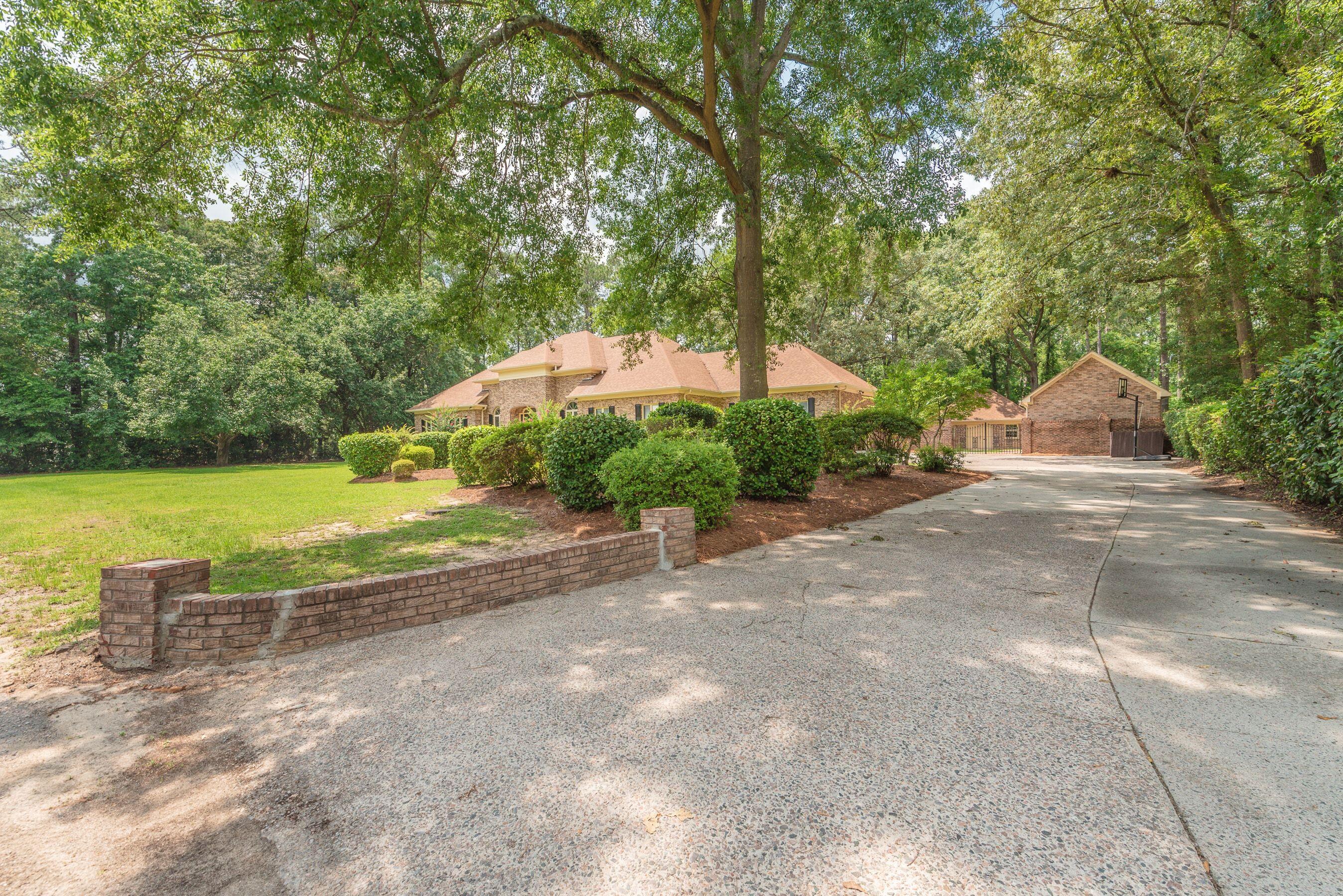 42 Shadow Rock Drive