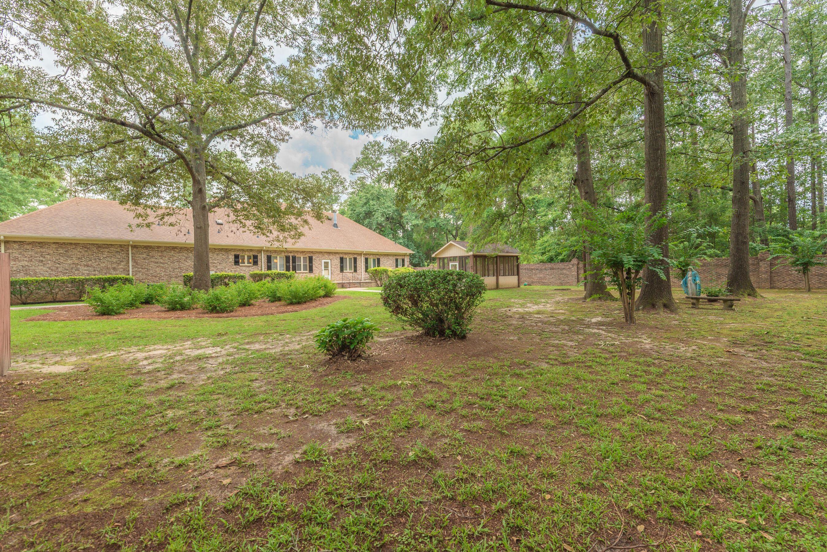 42 Shadow Rock Drive