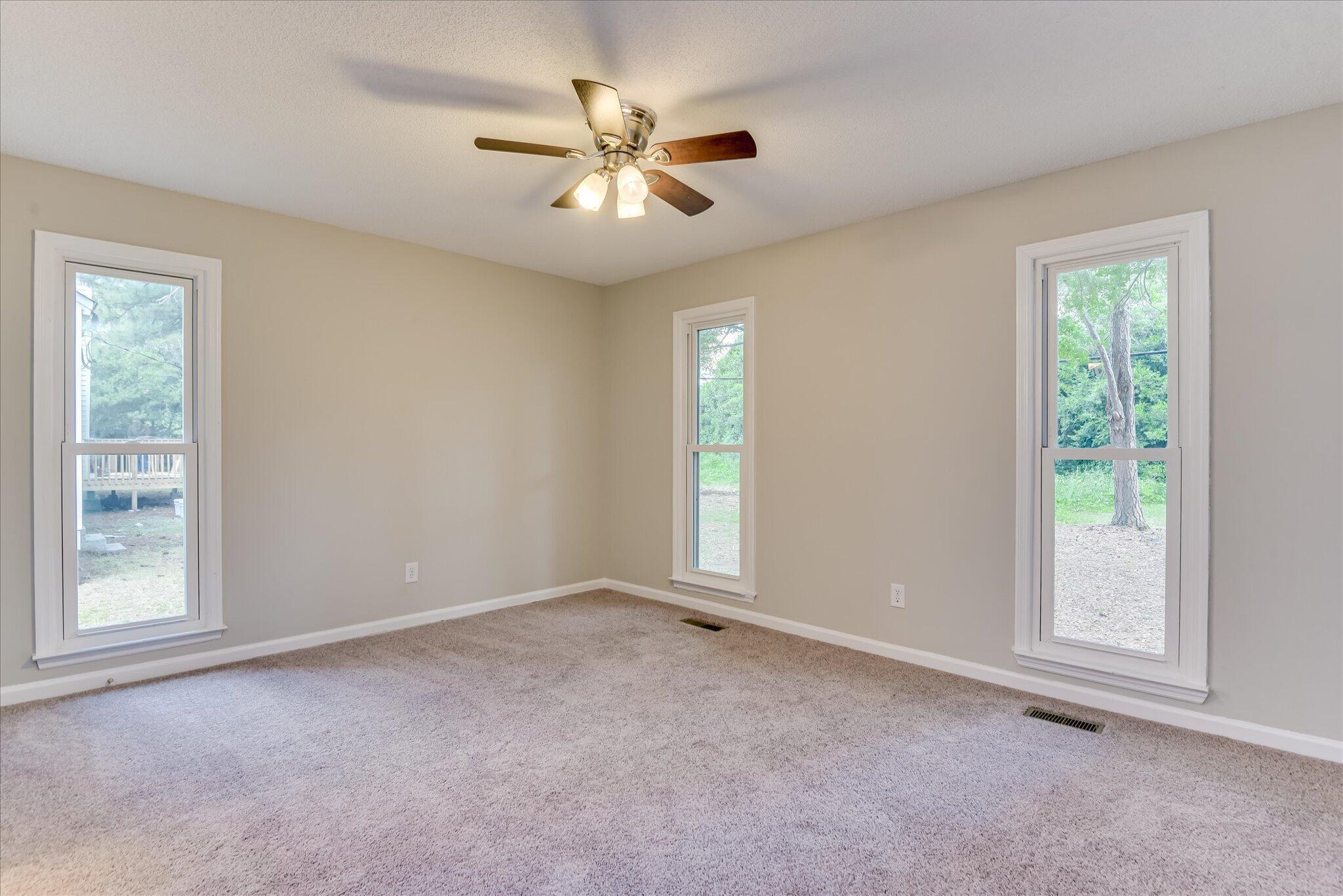 114 Robinwood Drive