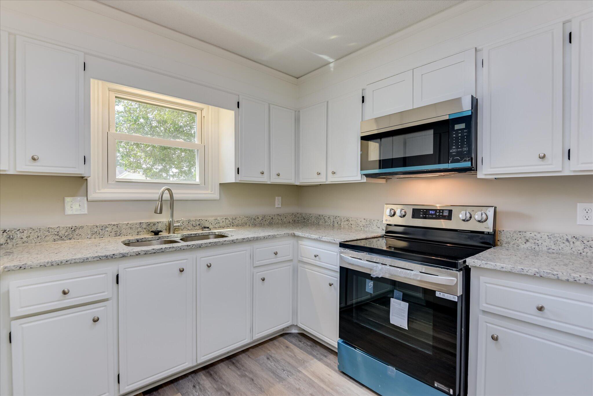 114 Robinwood Drive