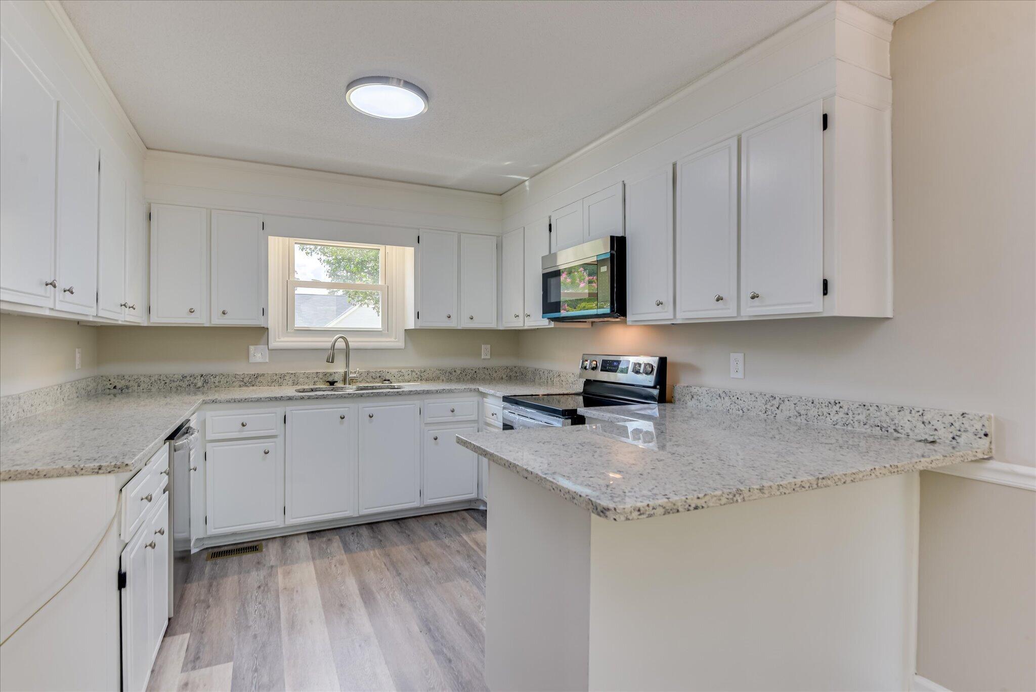 114 Robinwood Drive