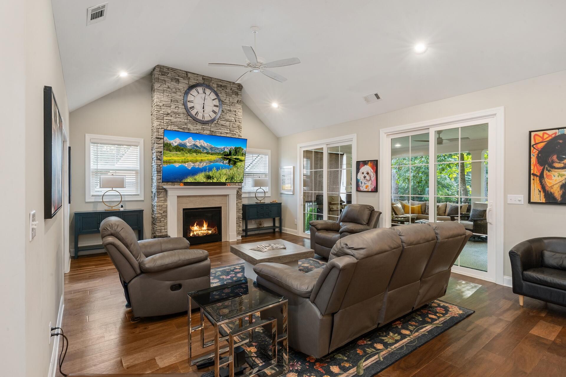 132 Pinyon Pine Loop