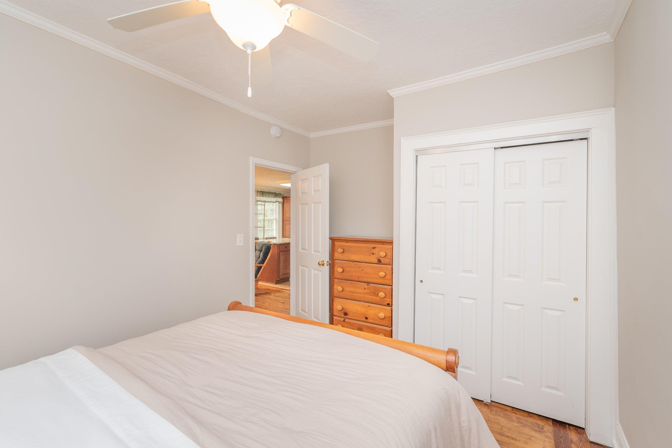 105 Florence Street, 103