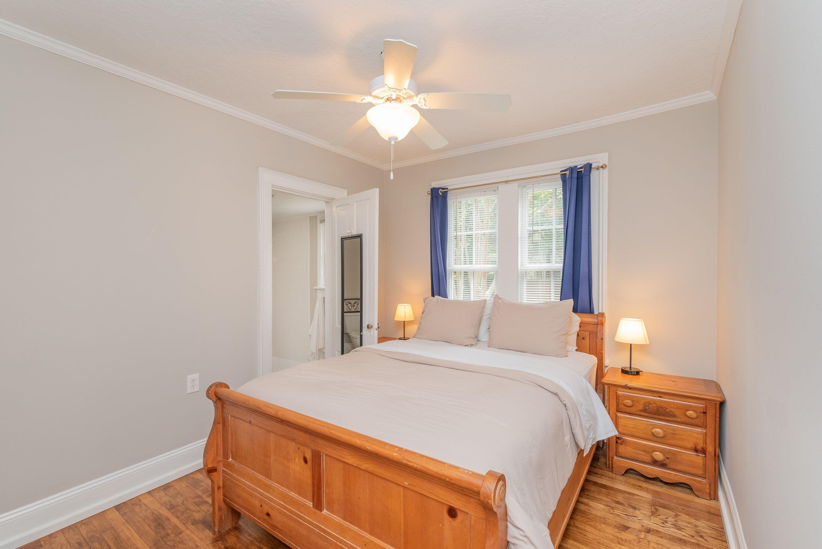105 Florence Street, 103