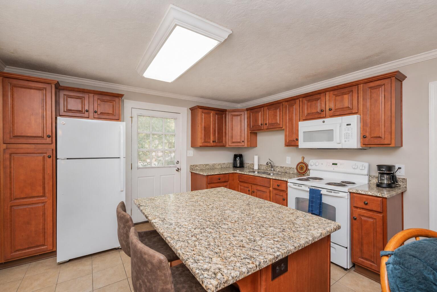 105 Florence Street, 103