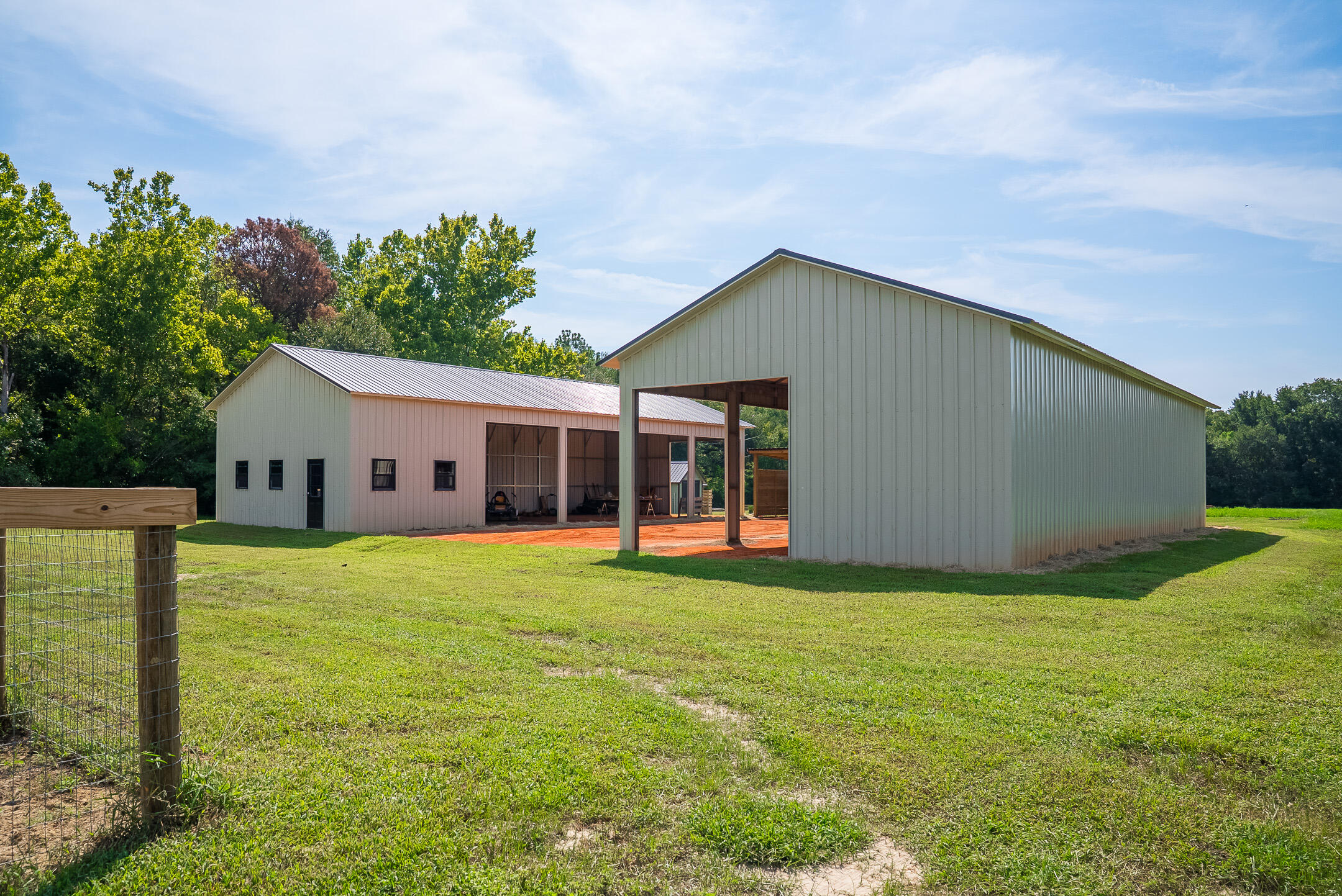 2122 New Holland Road