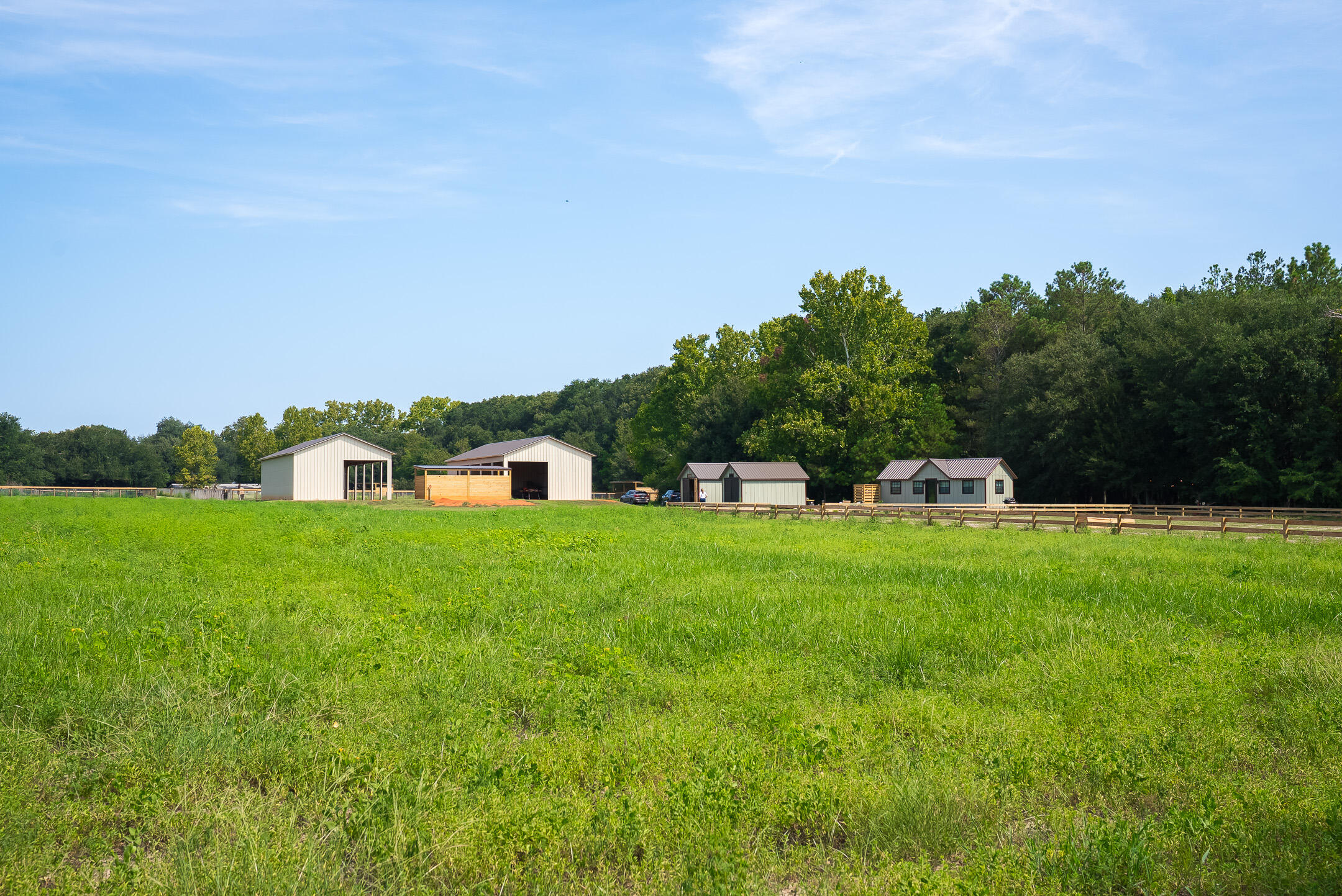 2122 New Holland Road