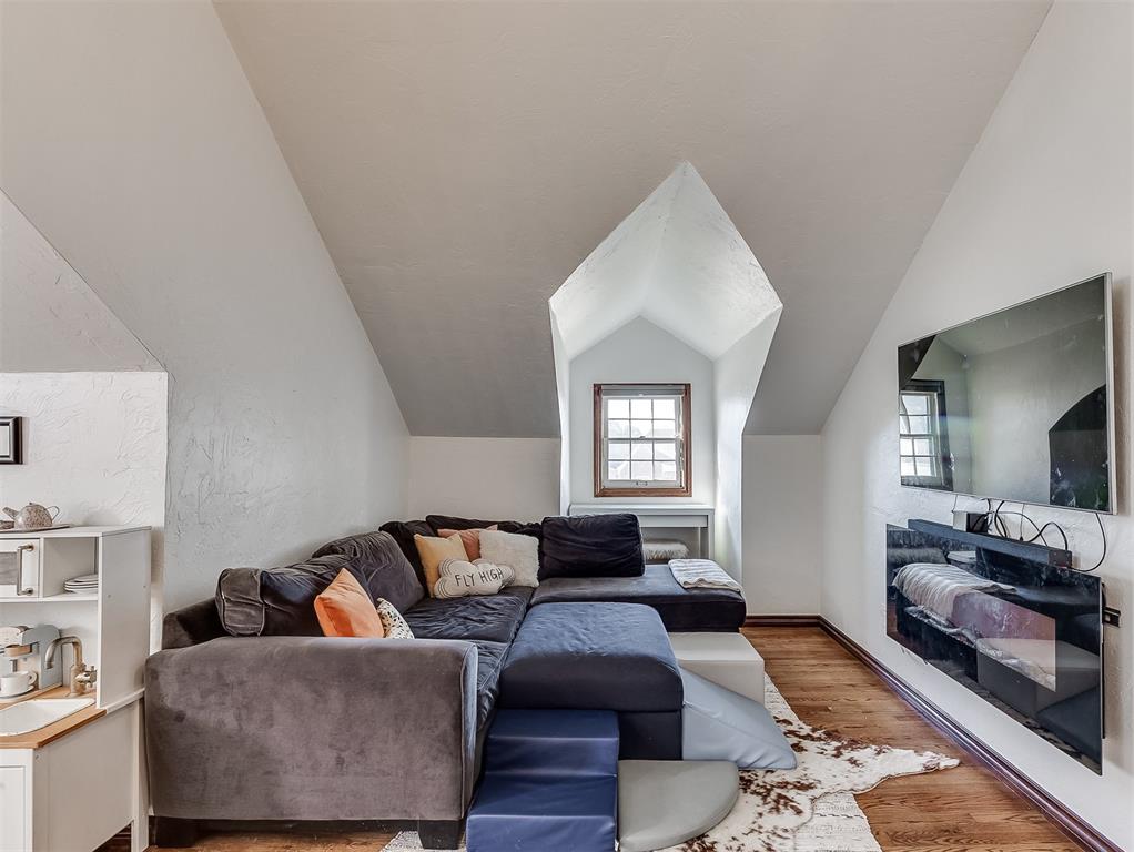 2117 NW 25th Street