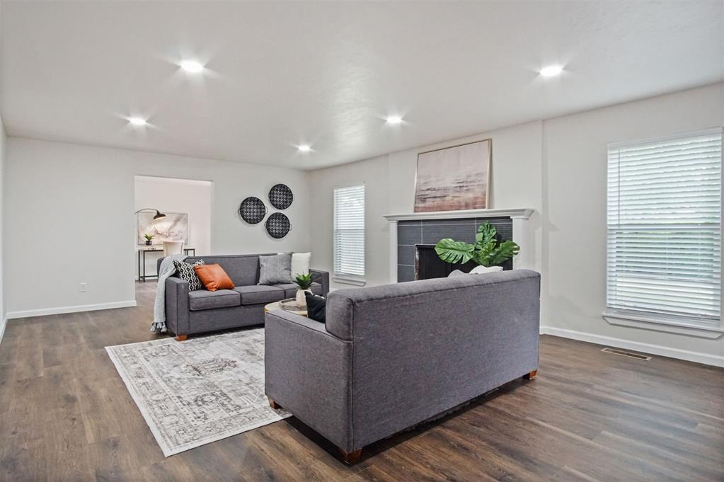 3016 Rock Ridge Place