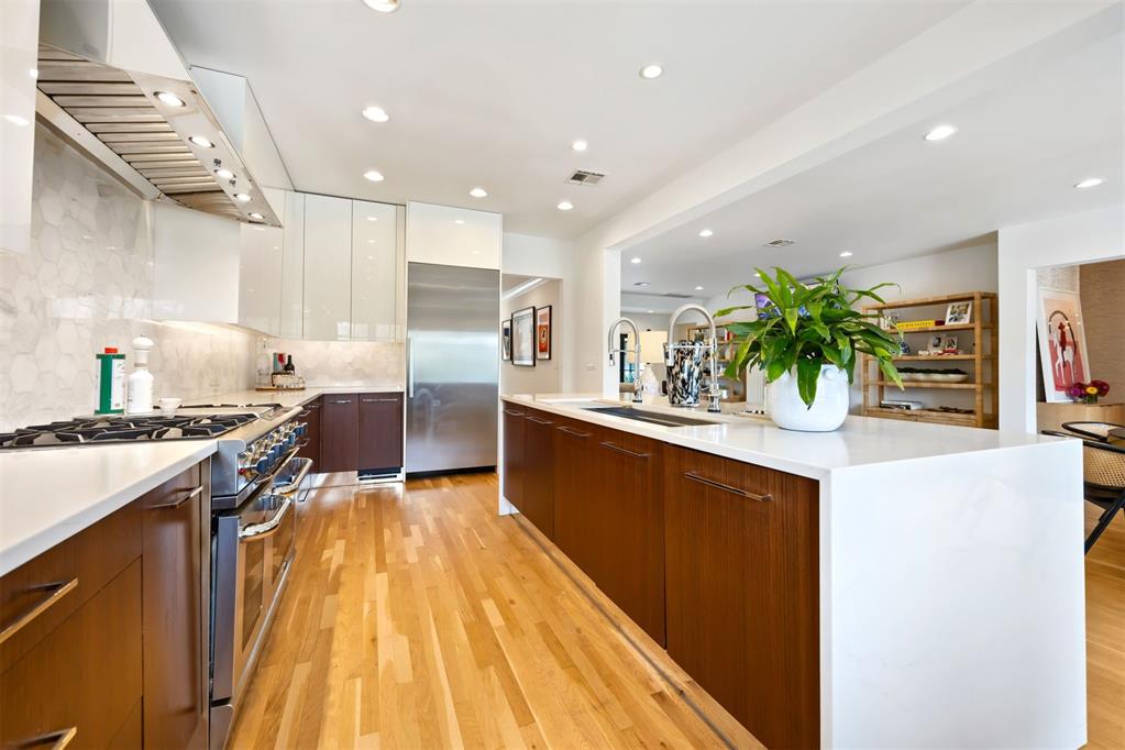 1707 Huntington Avenue