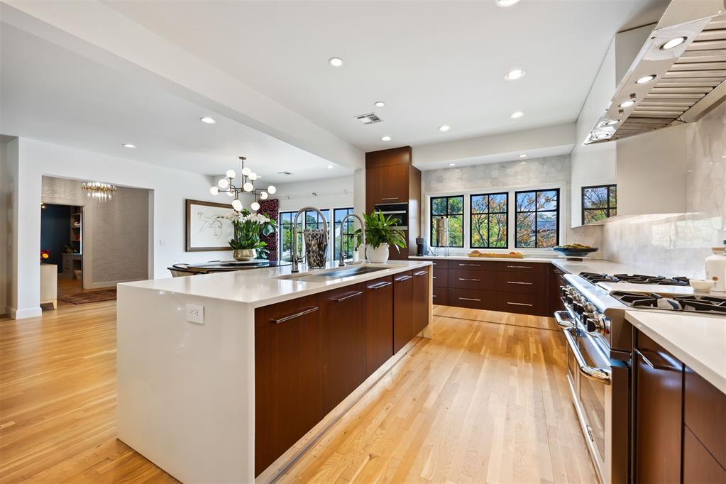 1707 Huntington Avenue
