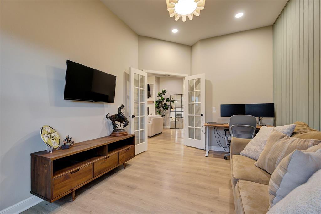 6813 NW 155th Street