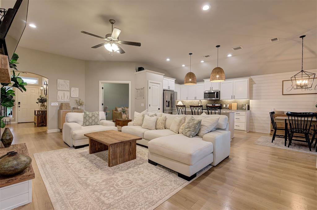 6813 NW 155th Street
