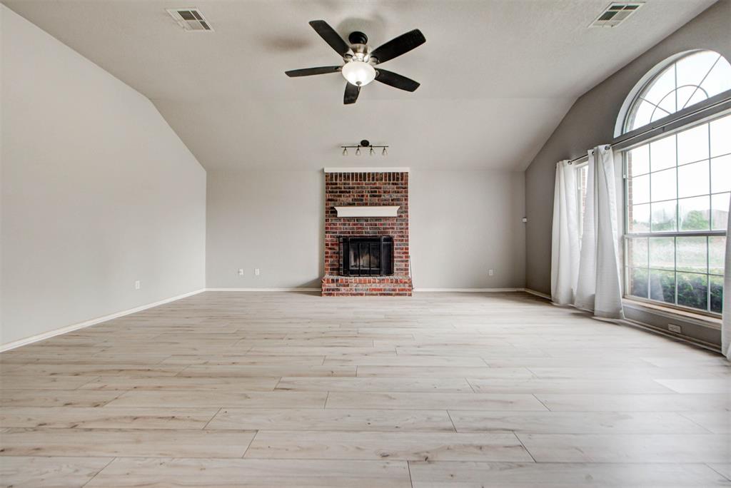 721 Gyrfalcon Drive