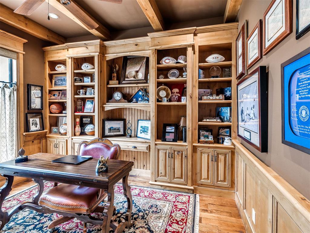 2116 Woodcrest Lane