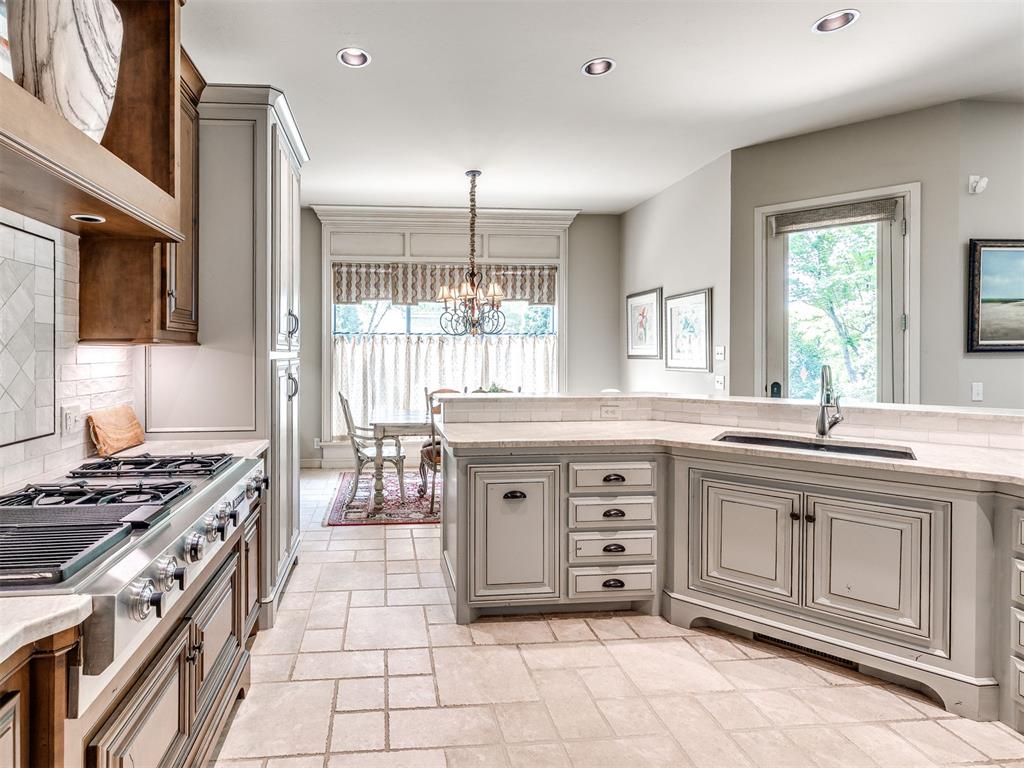 2116 Woodcrest Lane