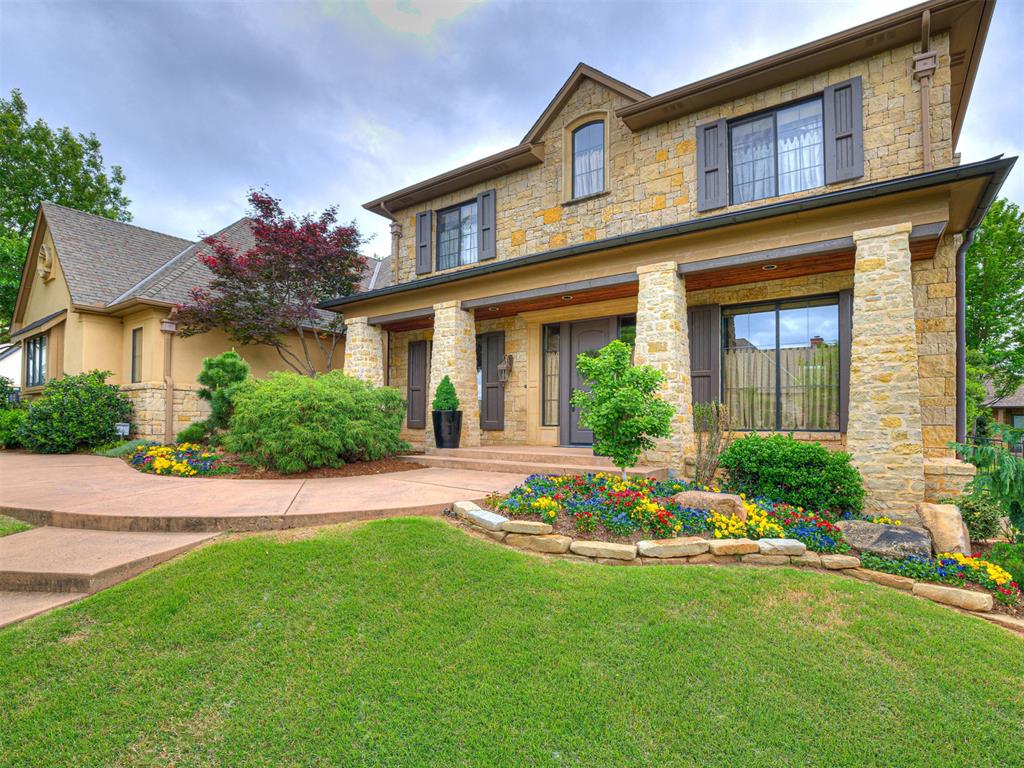 2116 Woodcrest Lane