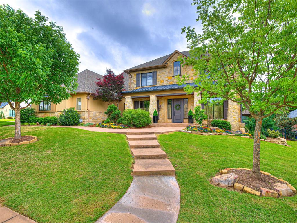 2116 Woodcrest Lane