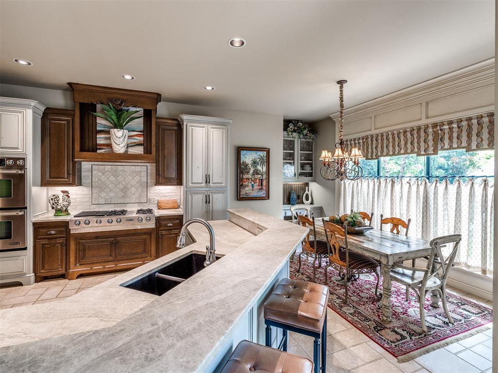 2116 Woodcrest Lane