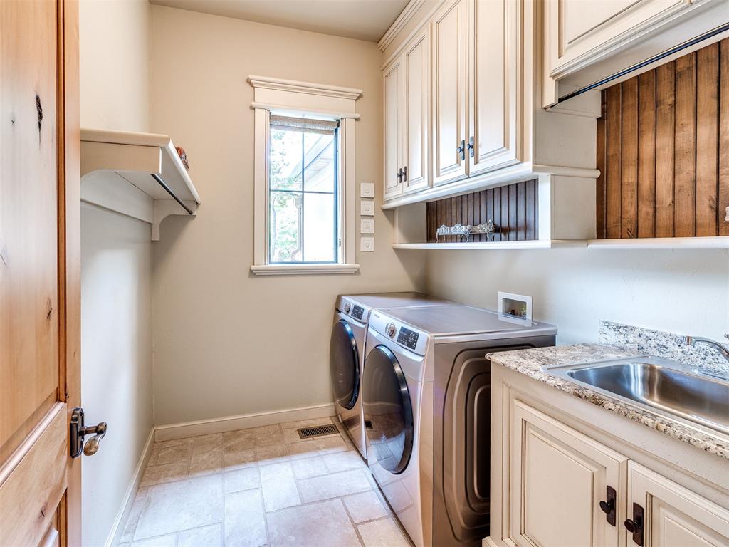 2116 Woodcrest Lane