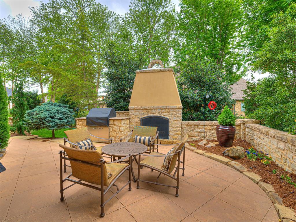 2116 Woodcrest Lane