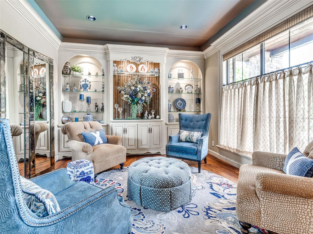 2116 Woodcrest Lane