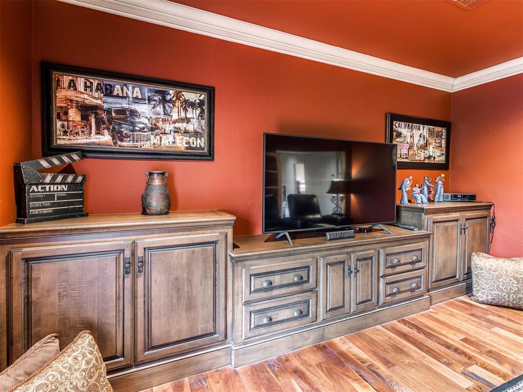 2116 Woodcrest Lane